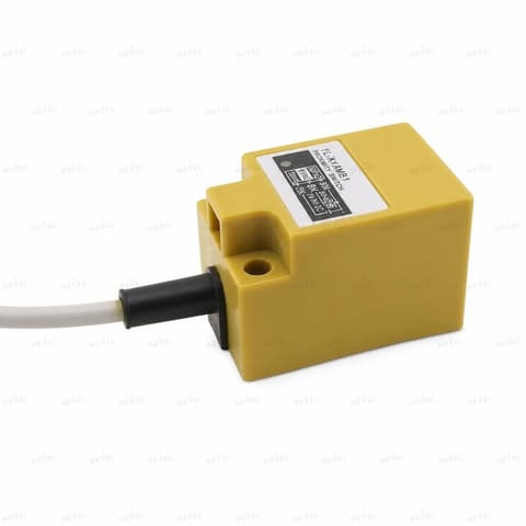 TL-N15ME3 NO+NC NPN 6-36VDC Датчик индуктивный прямоугольный дистанция 15мм четырёхпроводной — 1