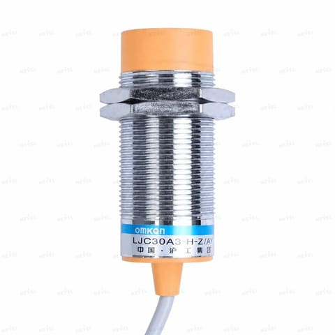 LJC30A3-H-Z/CY NO+NC PNP 10-30VDC Ёмкостный датчик M30 дистанция 15мм четырёхпроводной — 1
